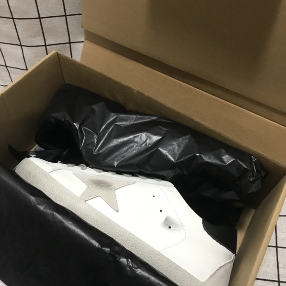 🎉👞RARE🔥🔥🔥Golden Goose GGDB SUPERSTAR Sneakers - Picture 6 of 6